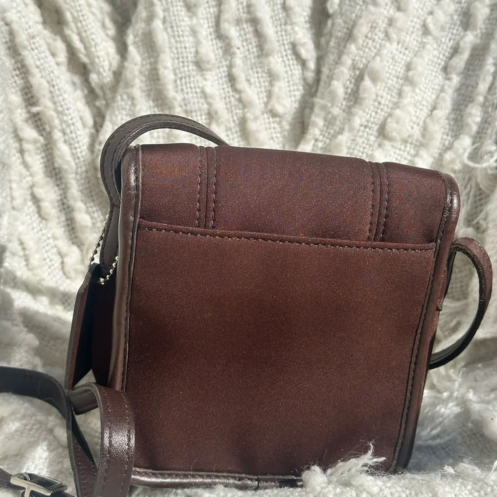 Vintage Coach Mini Neo Flap - Picture 3 of 12